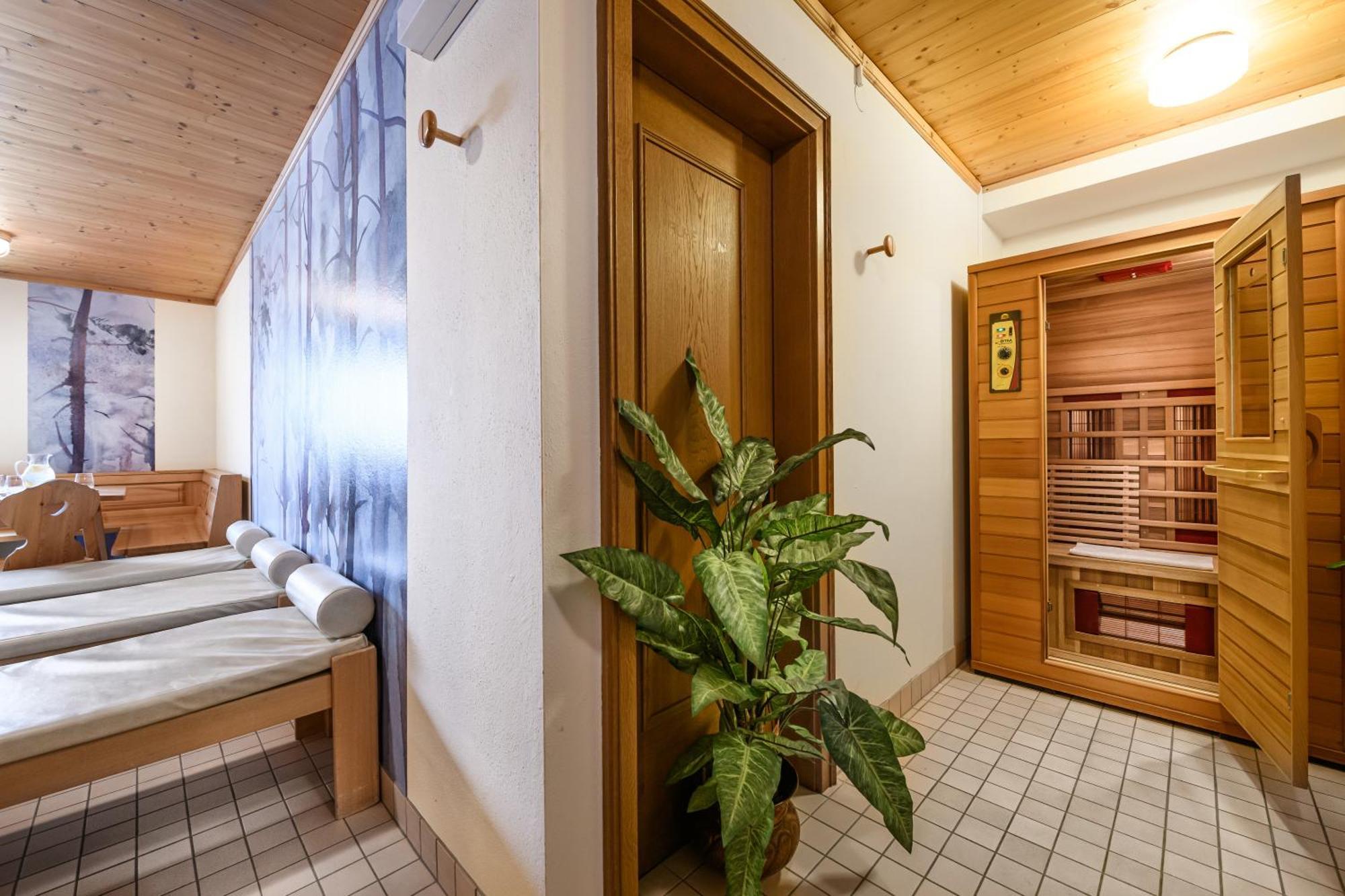 Ferienhaus Birgit - Inklusive Eintritt Alpentherme Bad Hofgastein Exterior photo